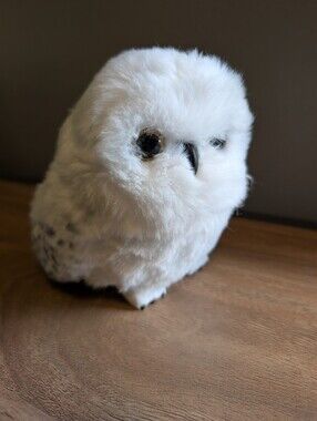 Universal Studios Harry Potter Hedwig Snowy Owl Shoulder Plush Sound & Movement